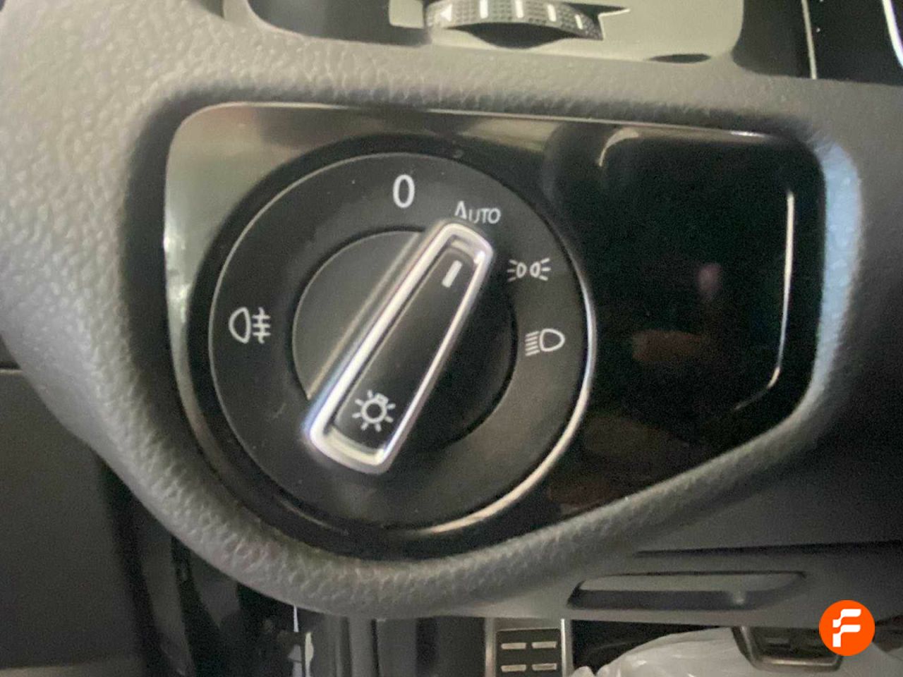 Foto Volkswagen Golf 18
