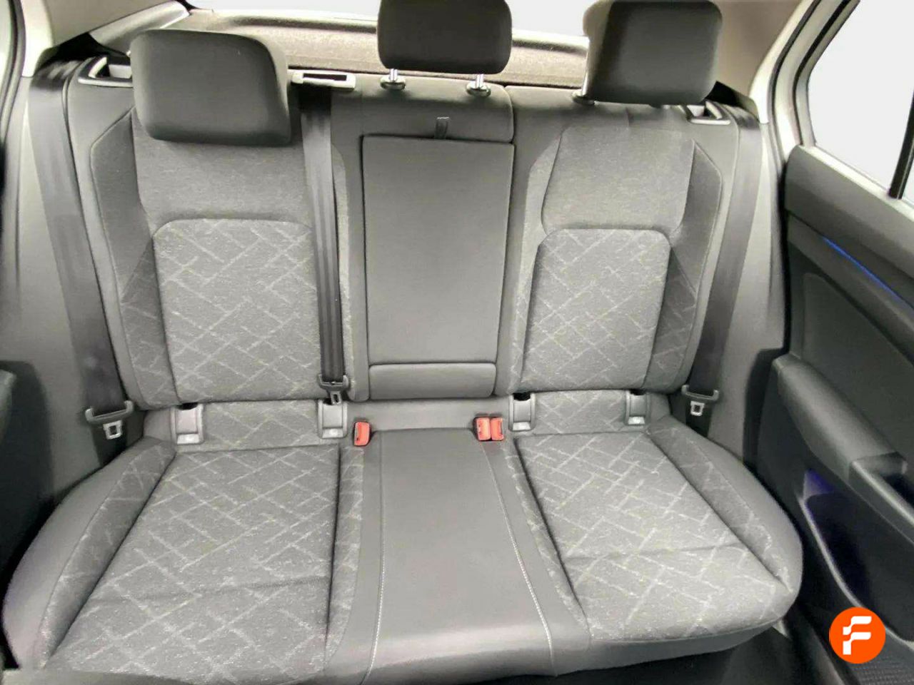 Foto Volkswagen Golf 16