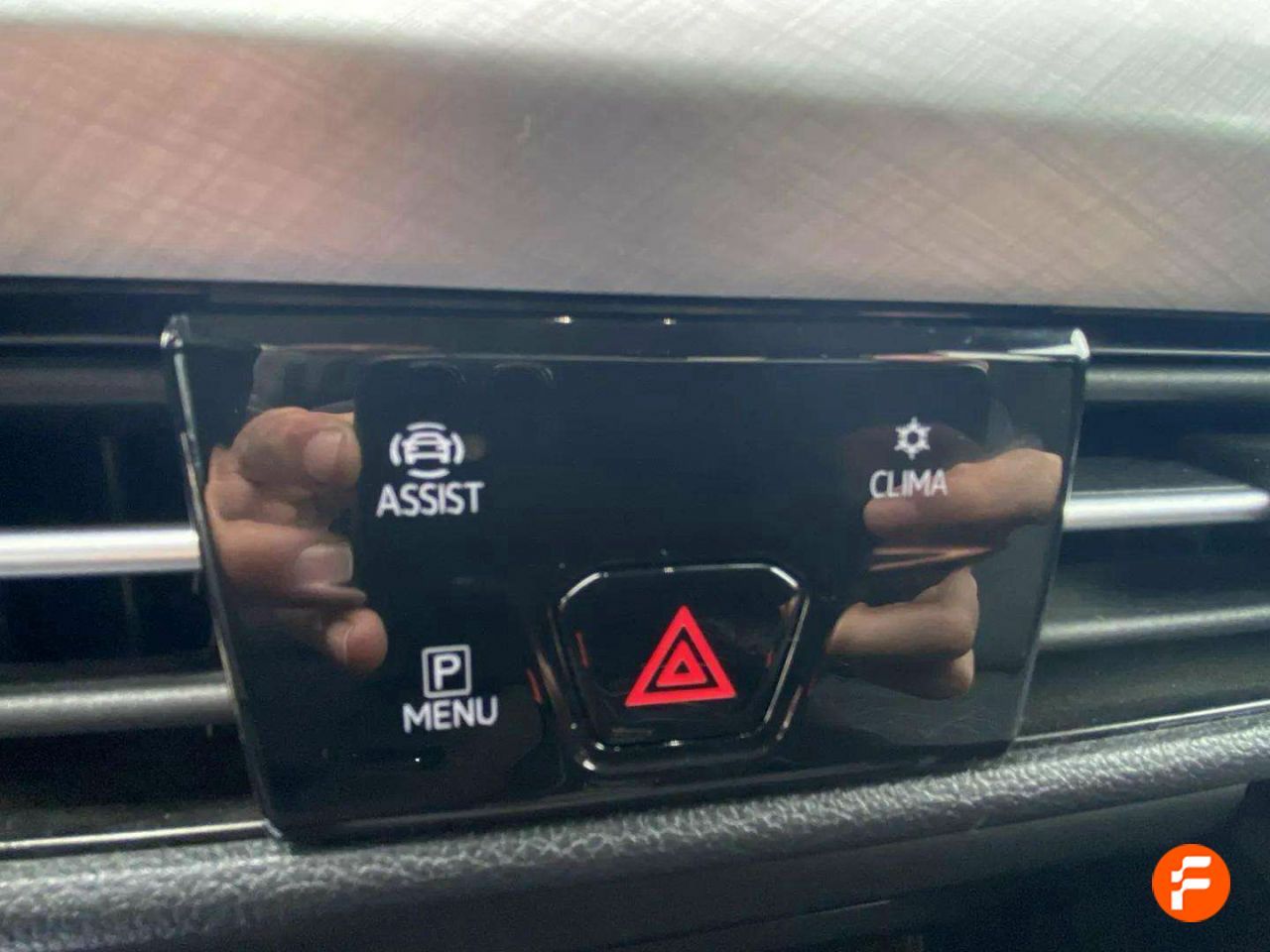 Foto Volkswagen Golf 26