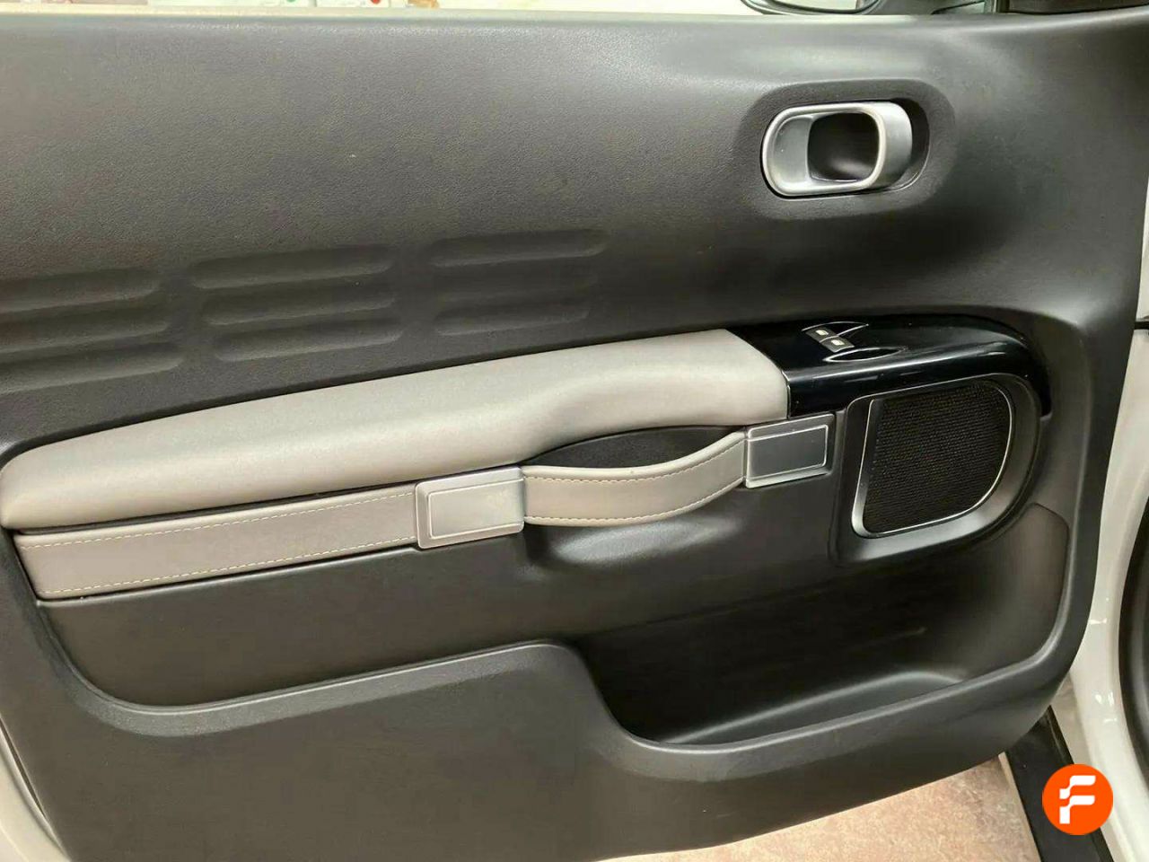 Foto Citroën C4 Cactus 13