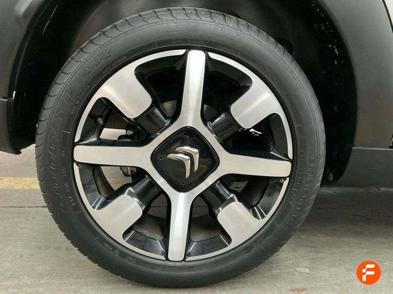 Foto Citroën C4 Cactus 18