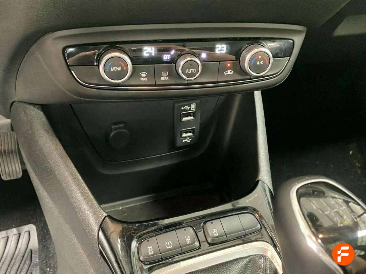 Foto Opel Crossland X 21