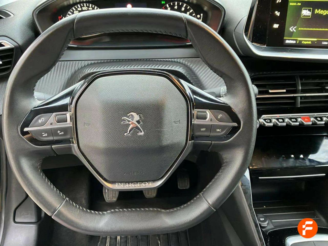 Foto Peugeot 208 12