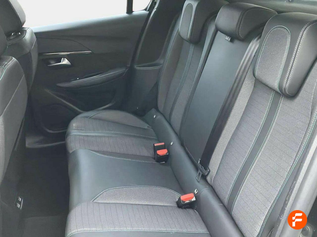 Foto Peugeot 208 15