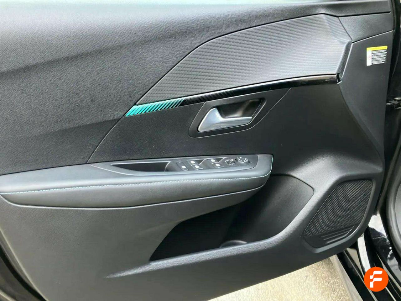 Foto Peugeot 208 16