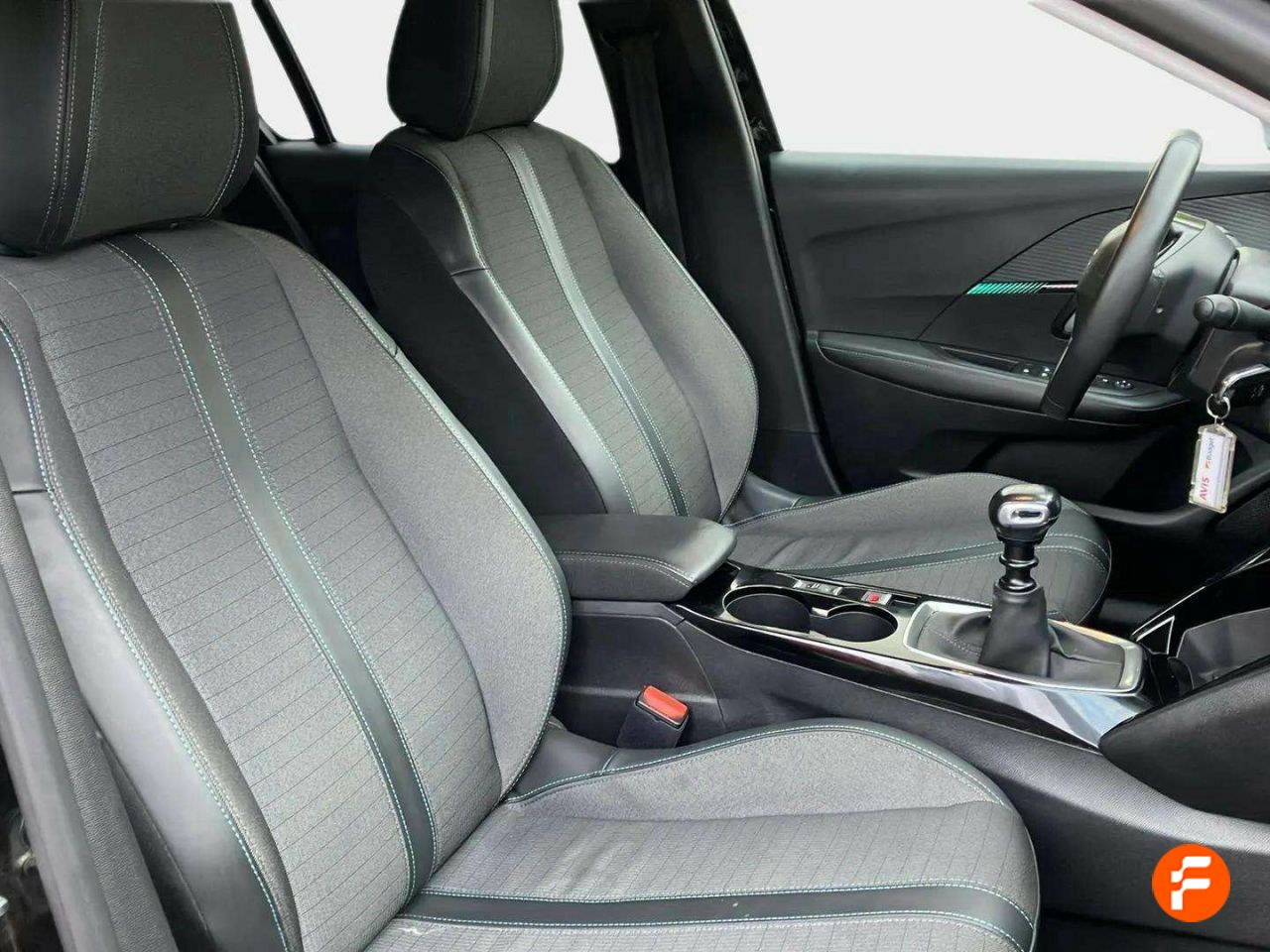 Foto Peugeot 208 18
