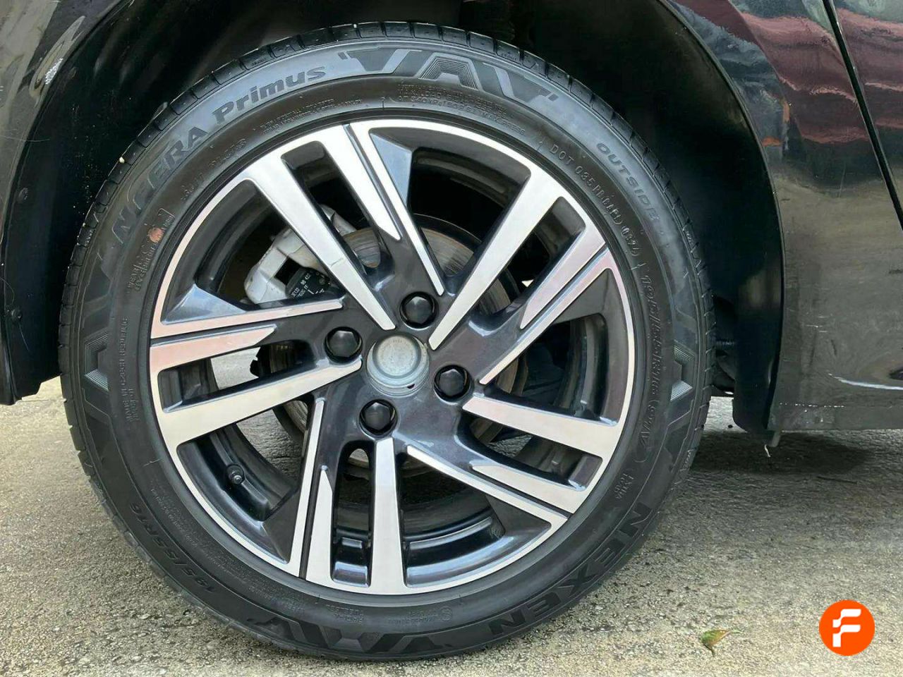 Foto Peugeot 208 19
