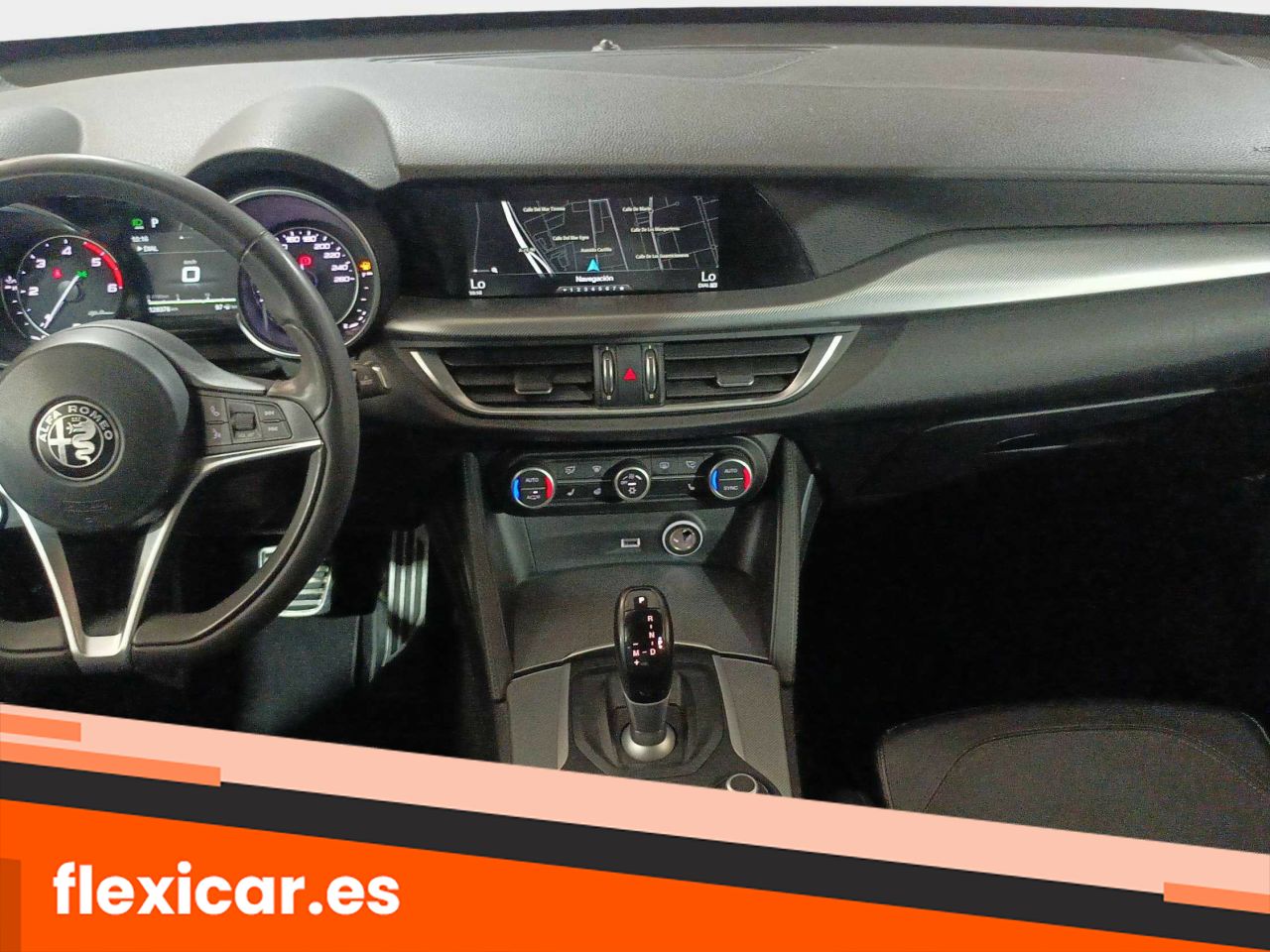 Foto Alfa Romeo Stelvio 10