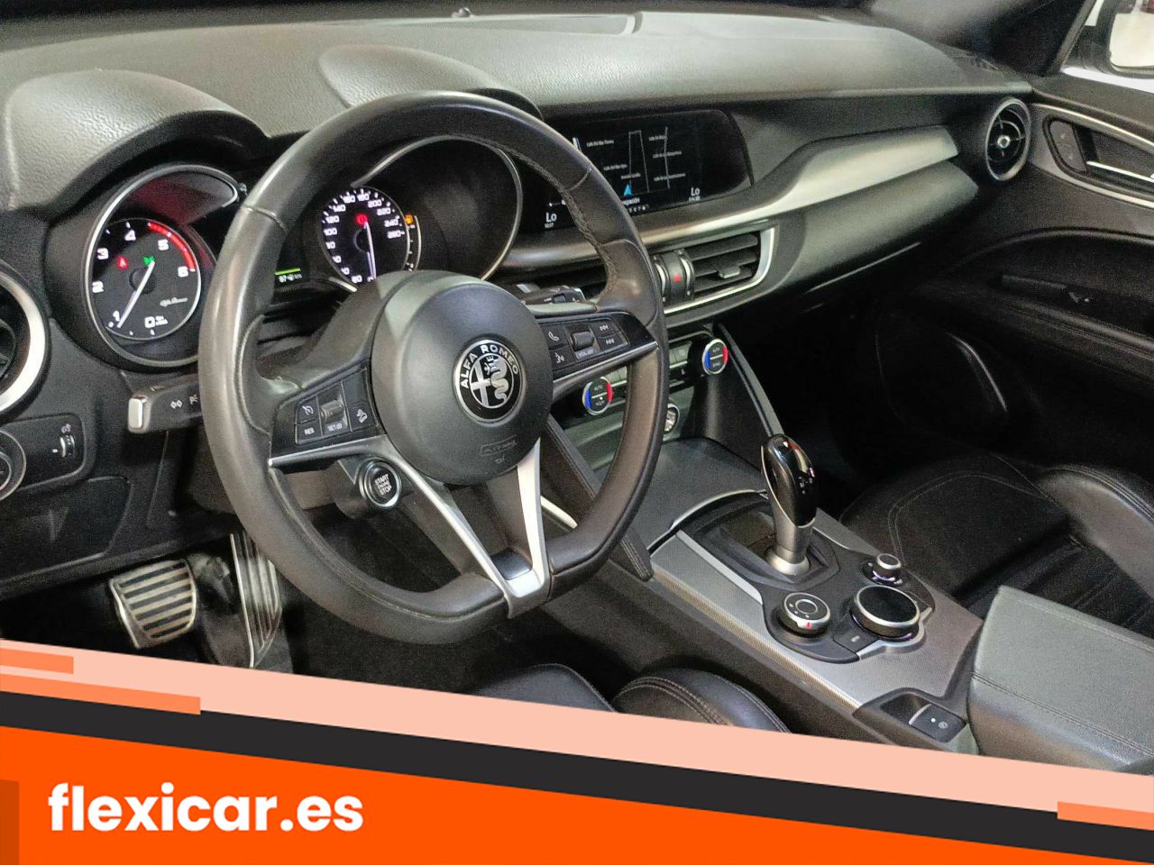 Foto Alfa Romeo Stelvio 14
