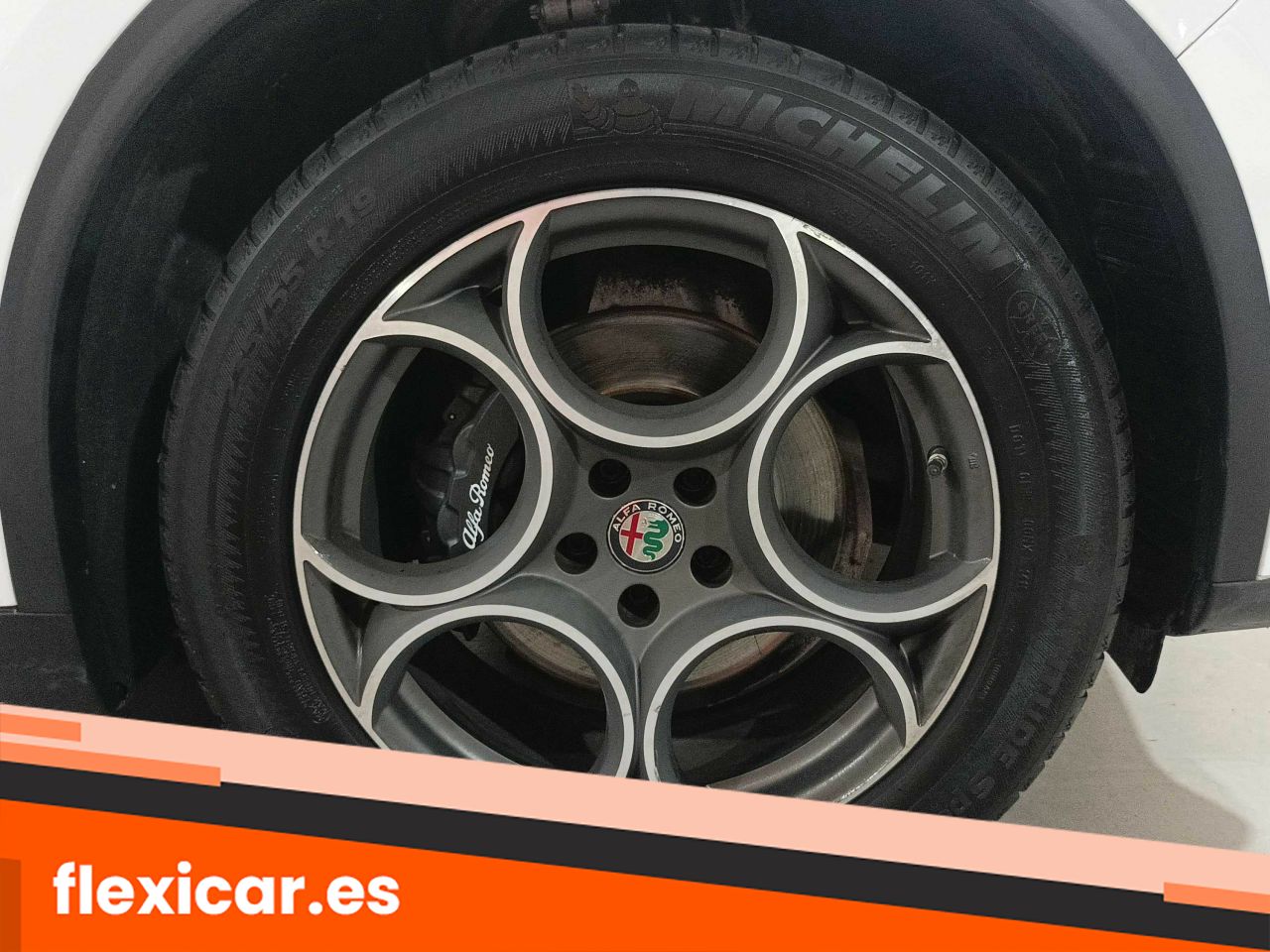 Foto Alfa Romeo Stelvio 28