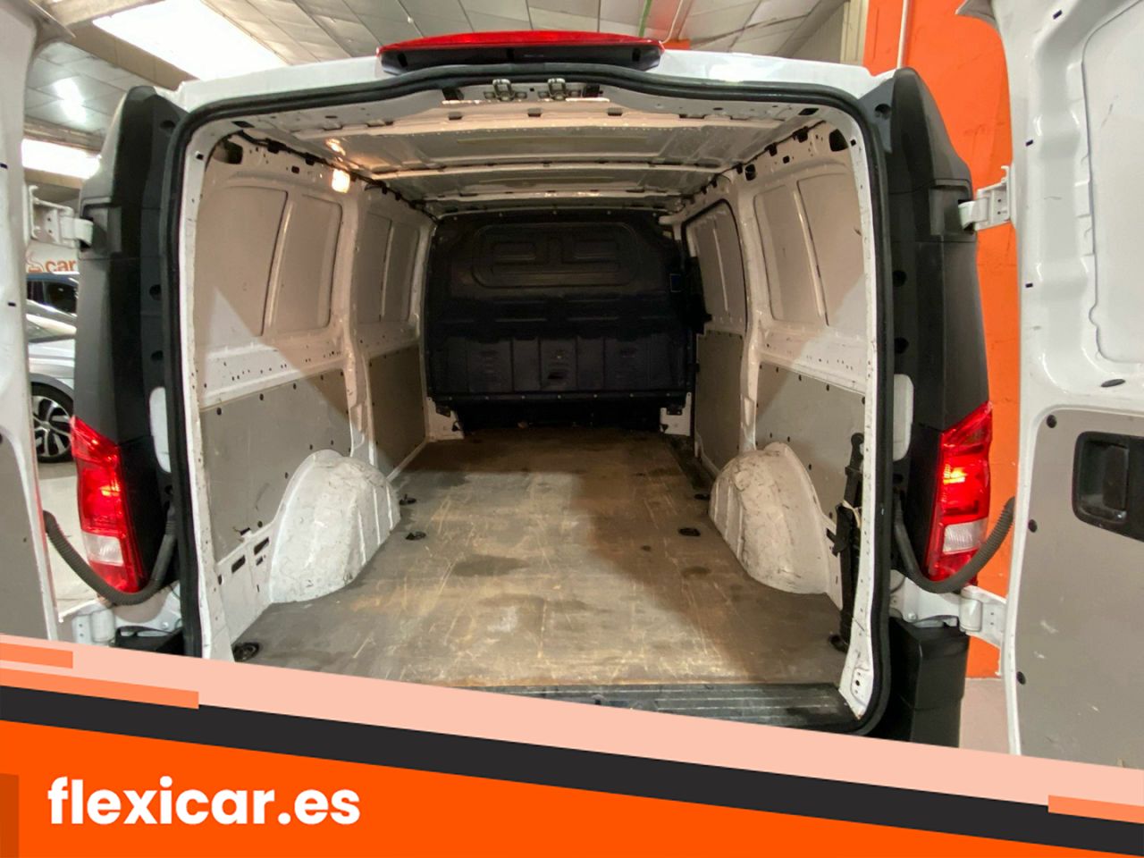 Foto Mercedes-Benz Vito 23