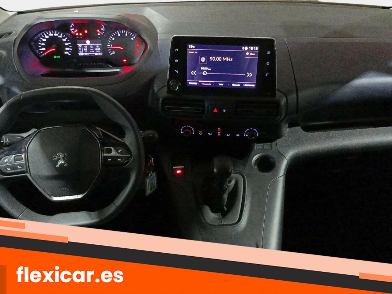 Foto Peugeot Rifter 11