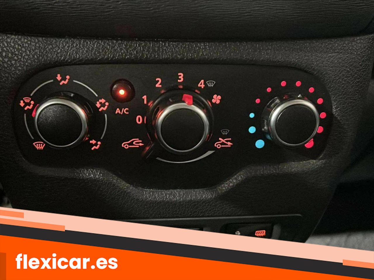 Foto Dacia Lodgy 16