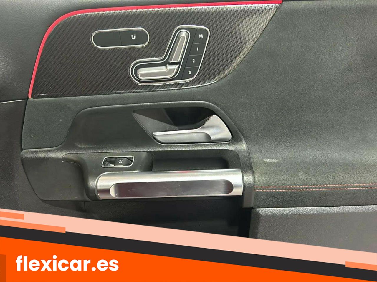 Foto Mercedes-Benz Clase GLB 29
