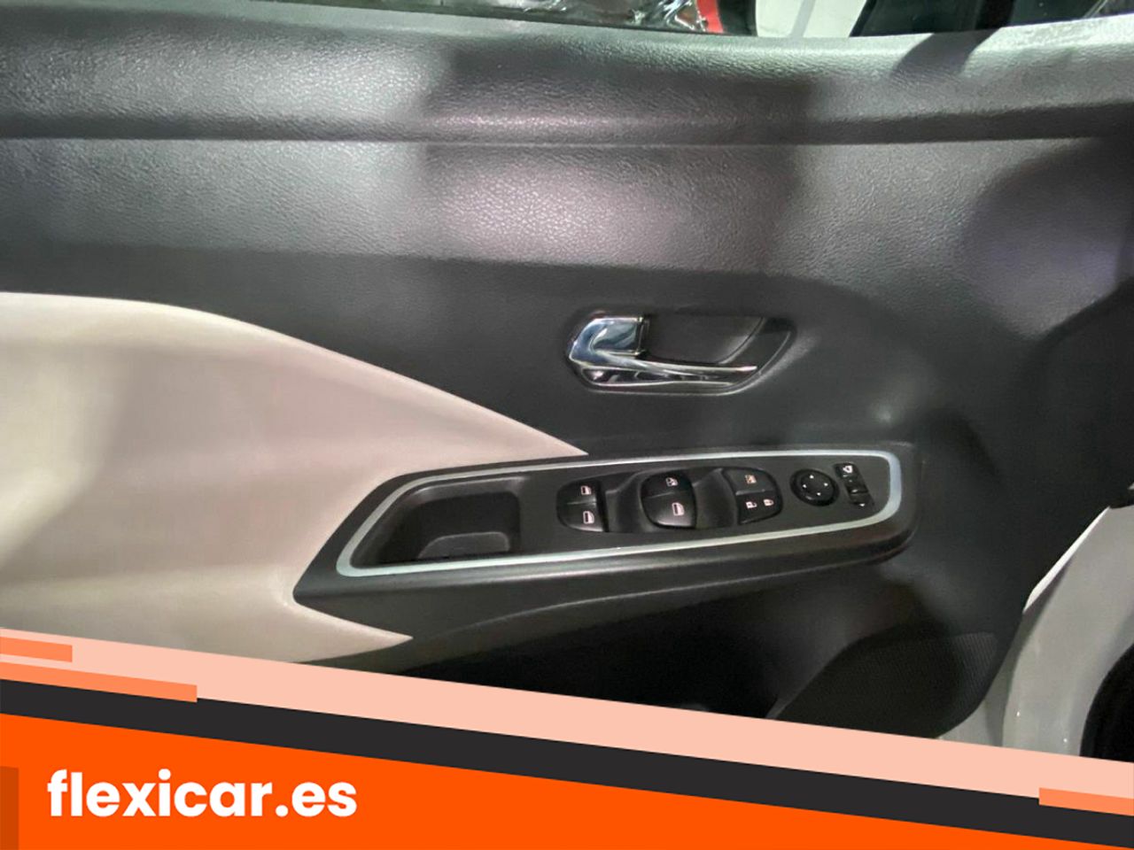 Foto Nissan Micra 12