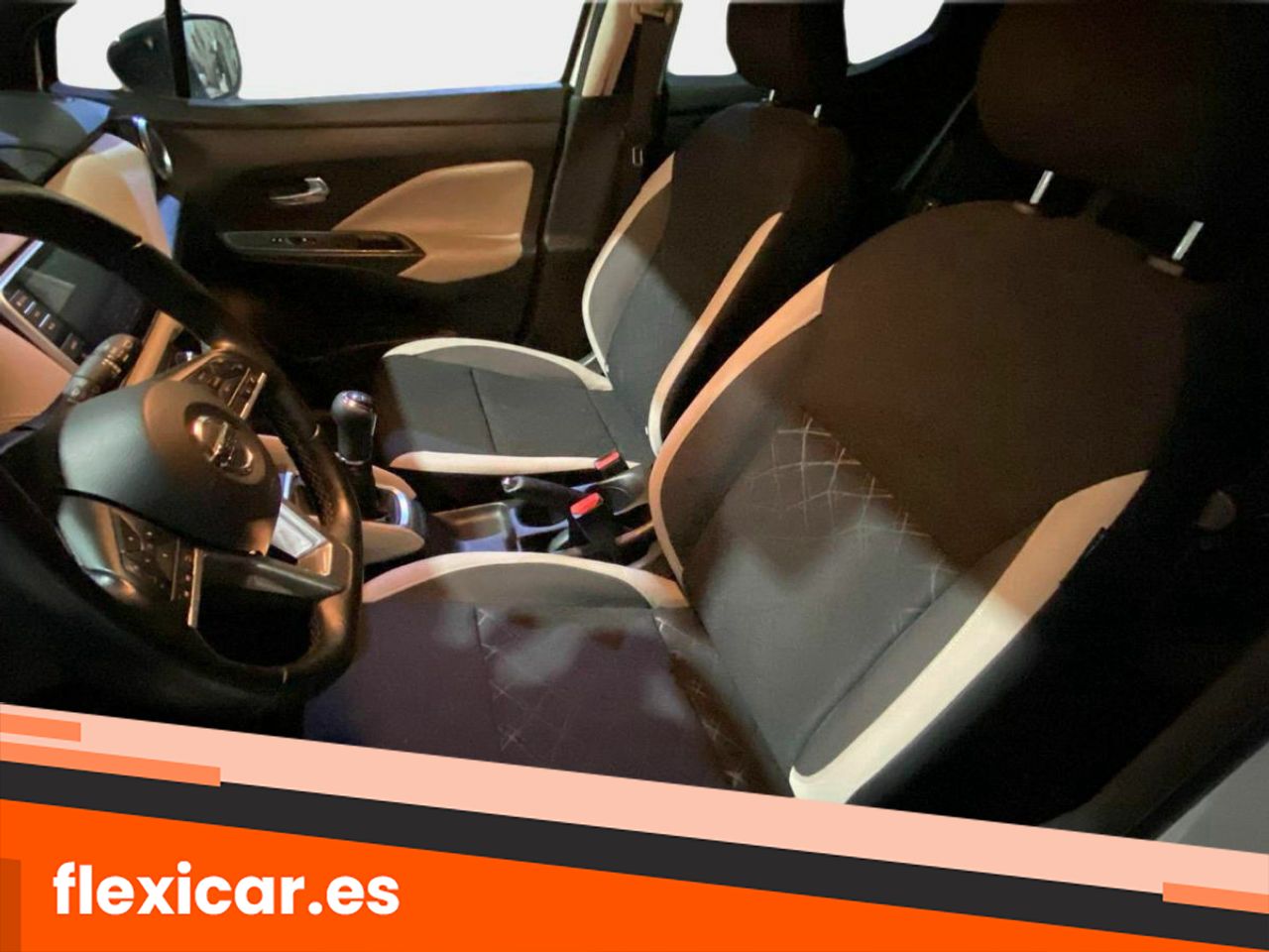 Foto Nissan Micra 15