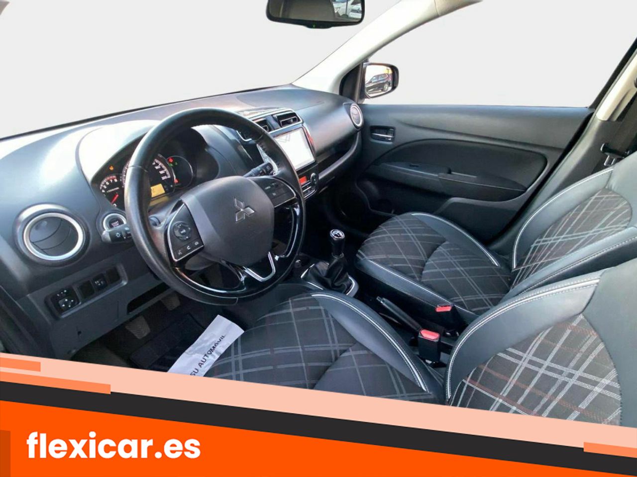 Foto Mitsubishi Space Star 15