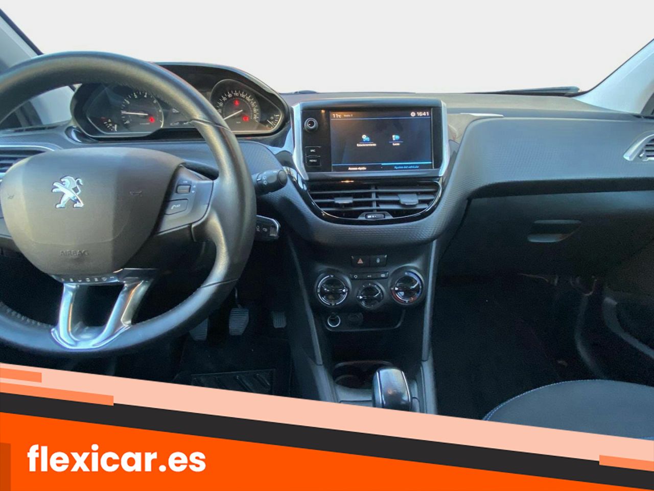 Foto Peugeot 208 12