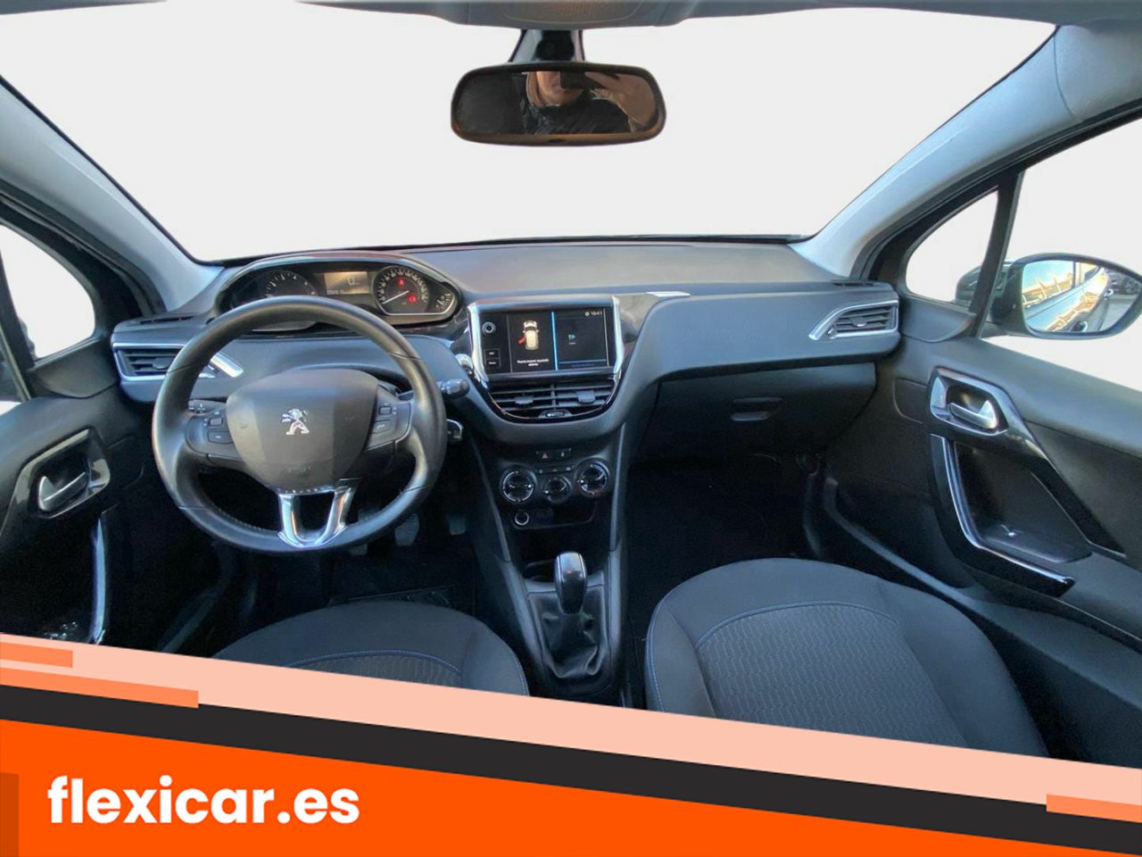 Foto Peugeot 208 13