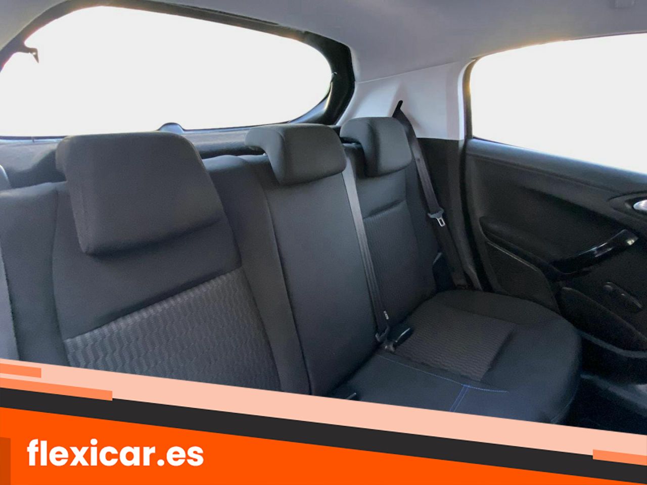 Foto Peugeot 208 21
