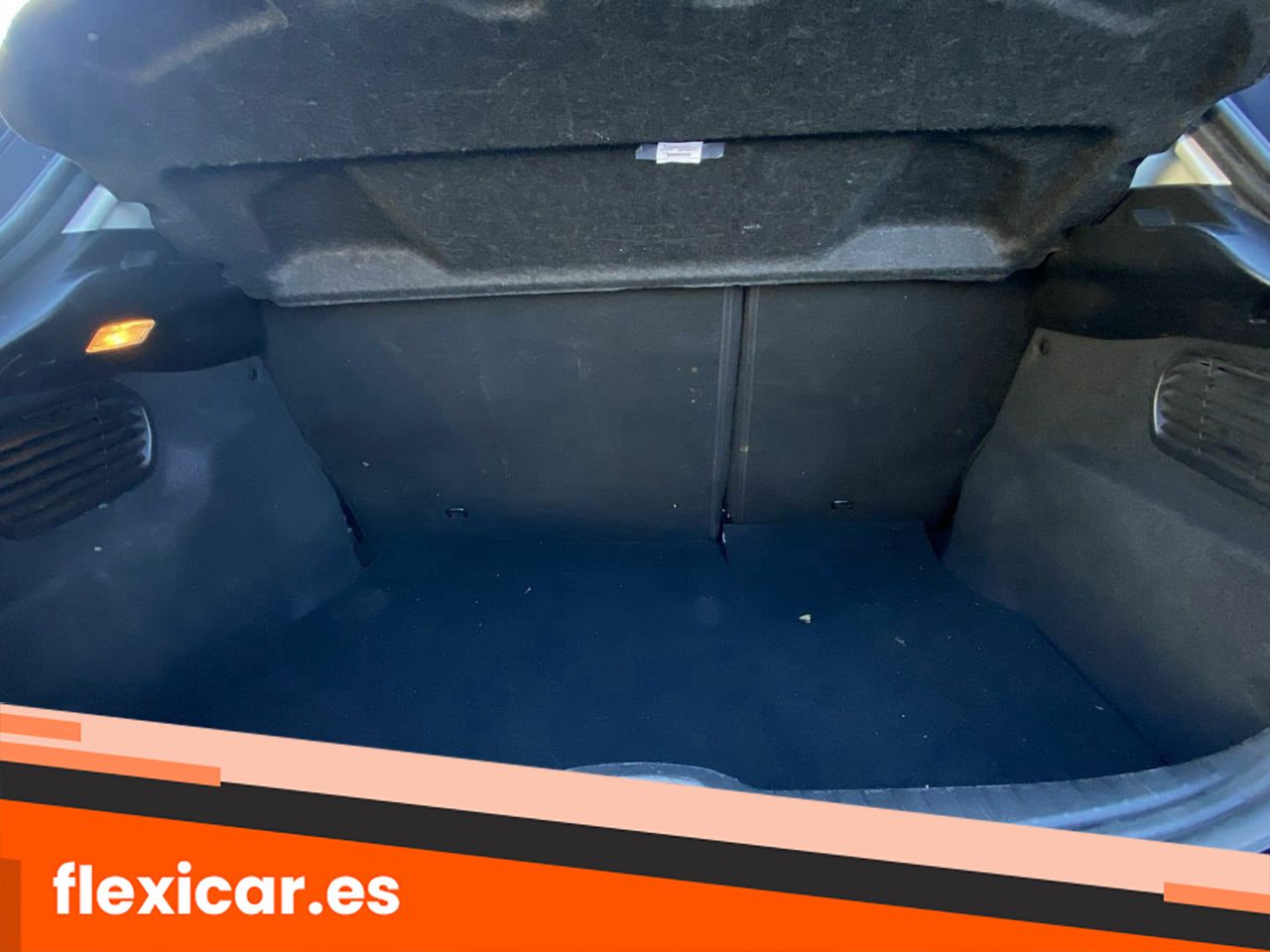 Foto Peugeot 208 28