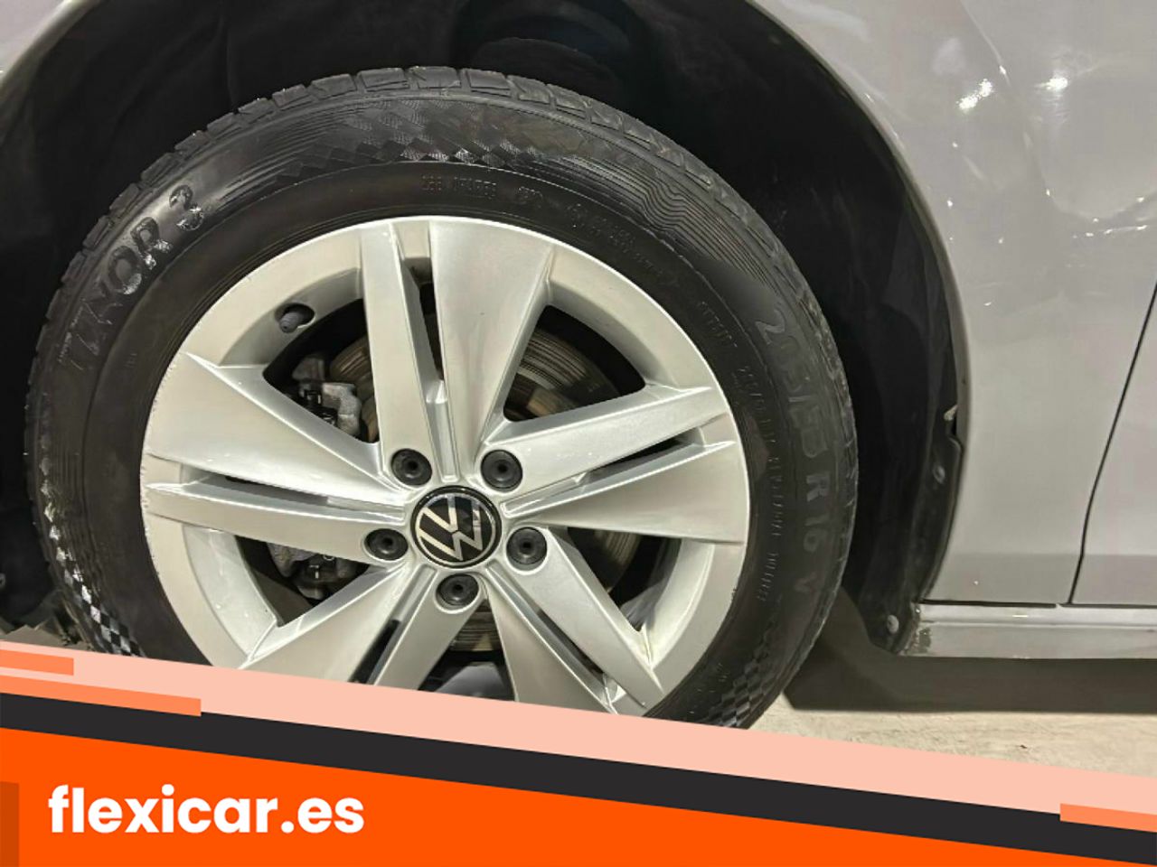 Foto Volkswagen Golf 23