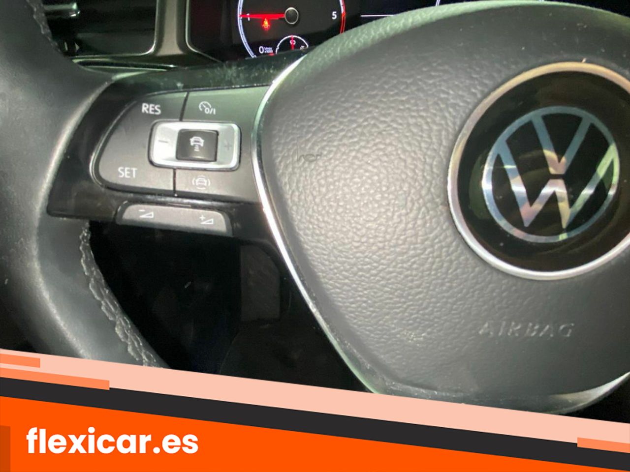 Foto Volkswagen T-Roc 11