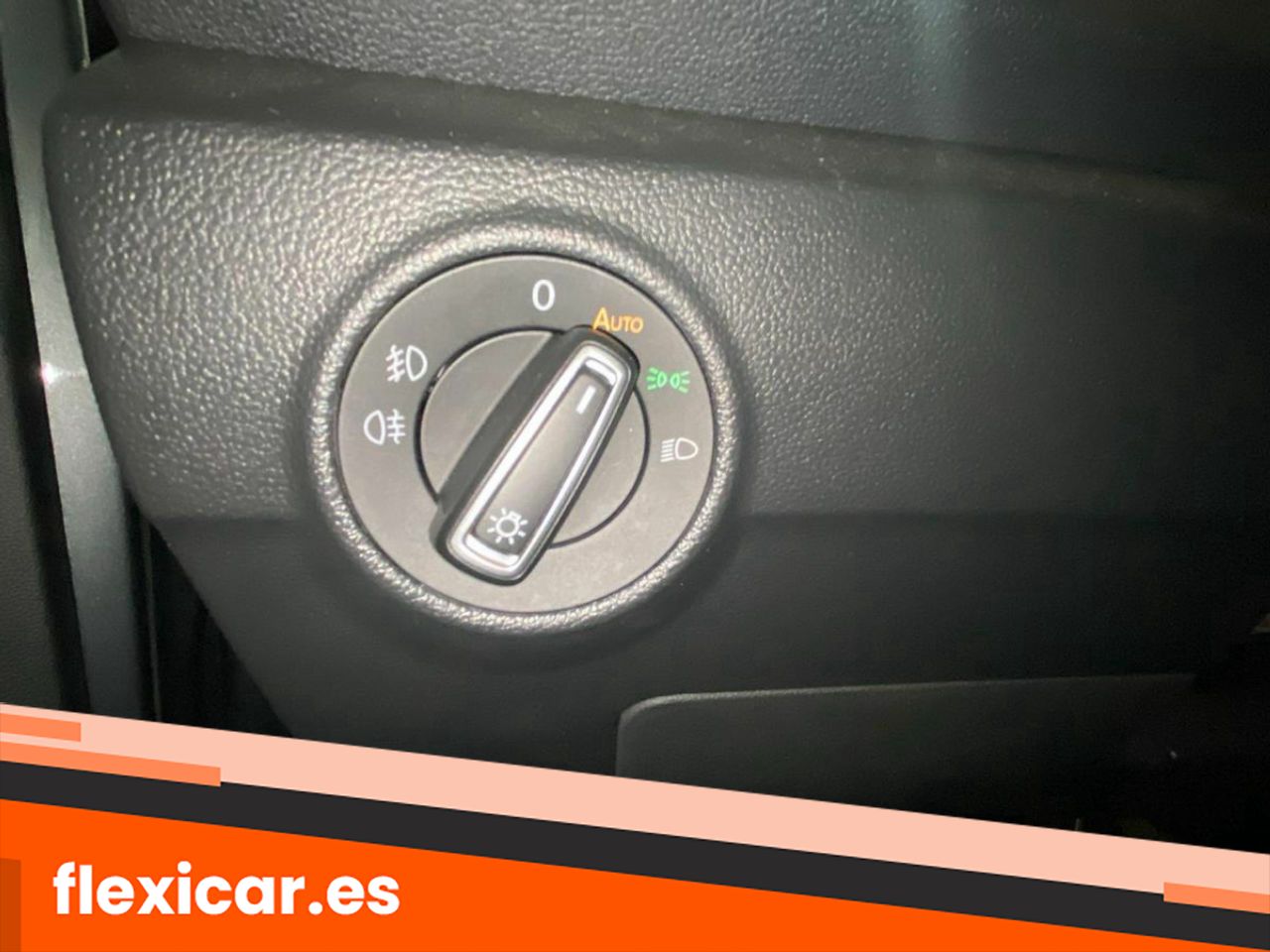 Foto Volkswagen T-Roc 13