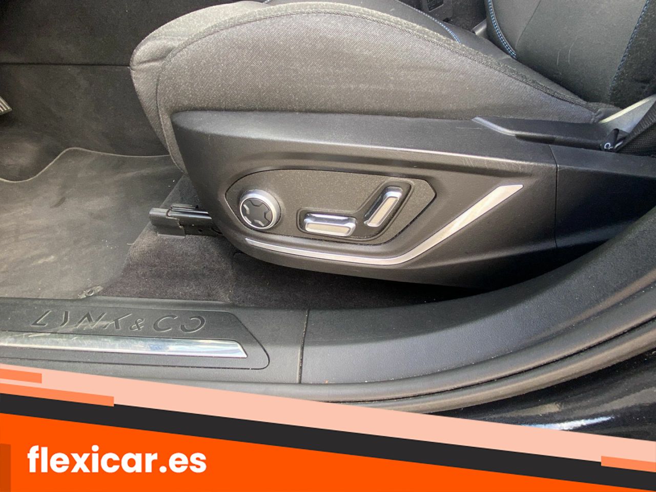 Foto LYNK&CO 01 23