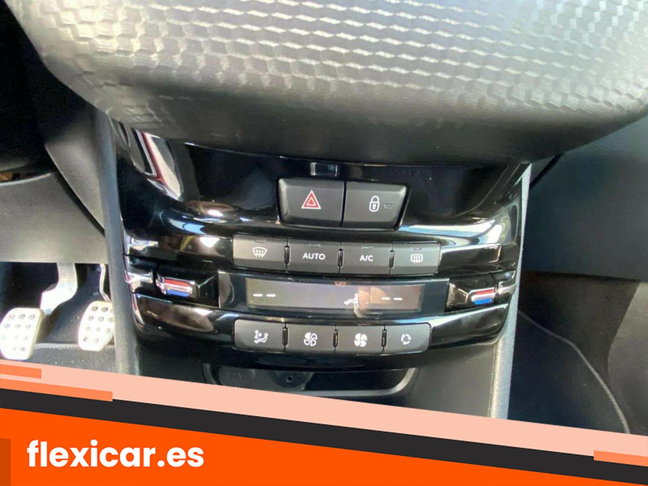 Foto Peugeot 208 21