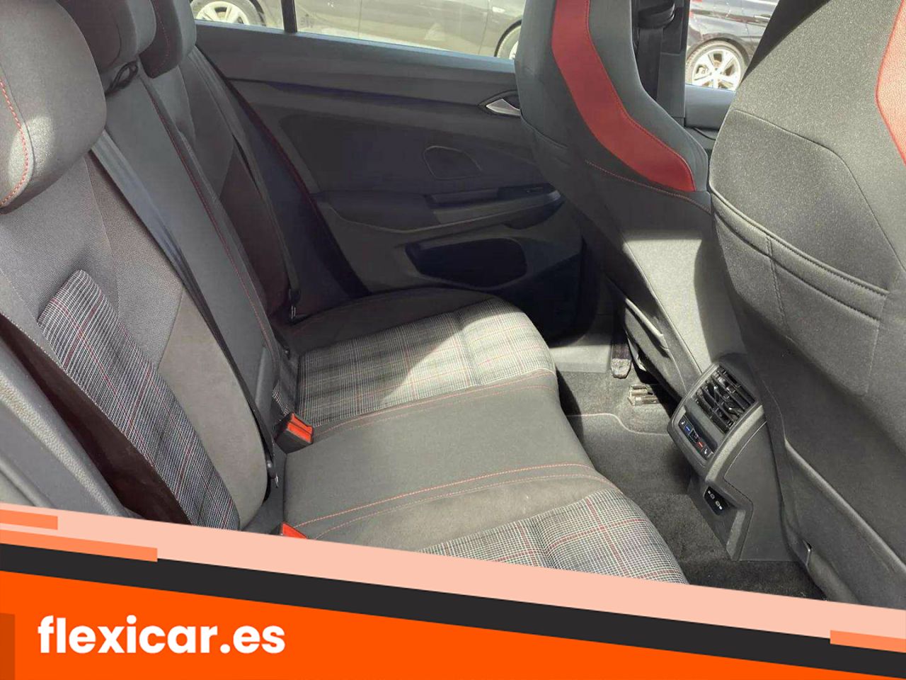 Foto Volkswagen Golf 27