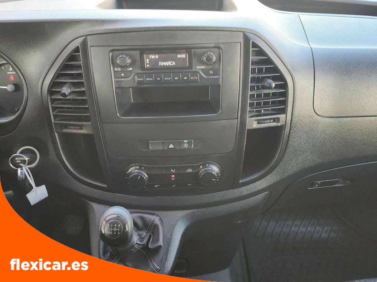 Foto Mercedes-Benz Vito 13