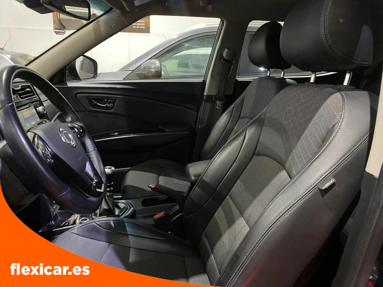 Foto SsangYong Tivoli 15