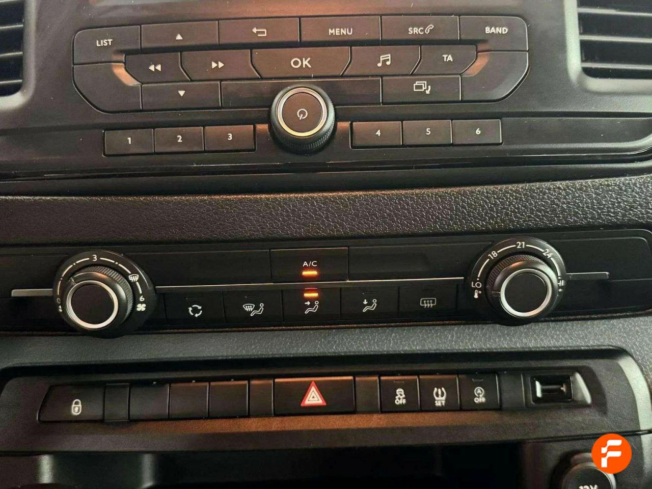Foto Opel Vivaro 16