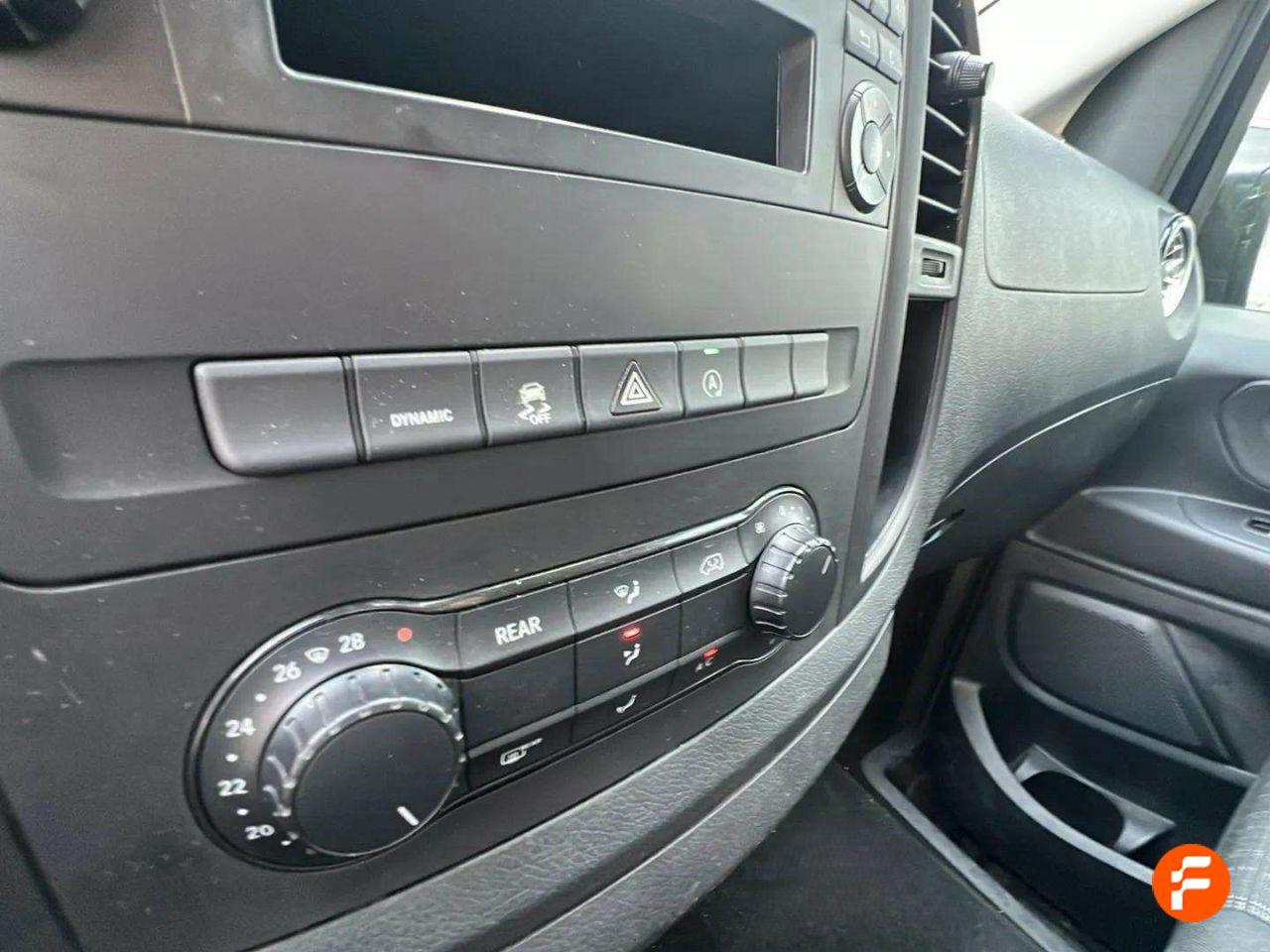 Foto Mercedes-Benz Vito 16