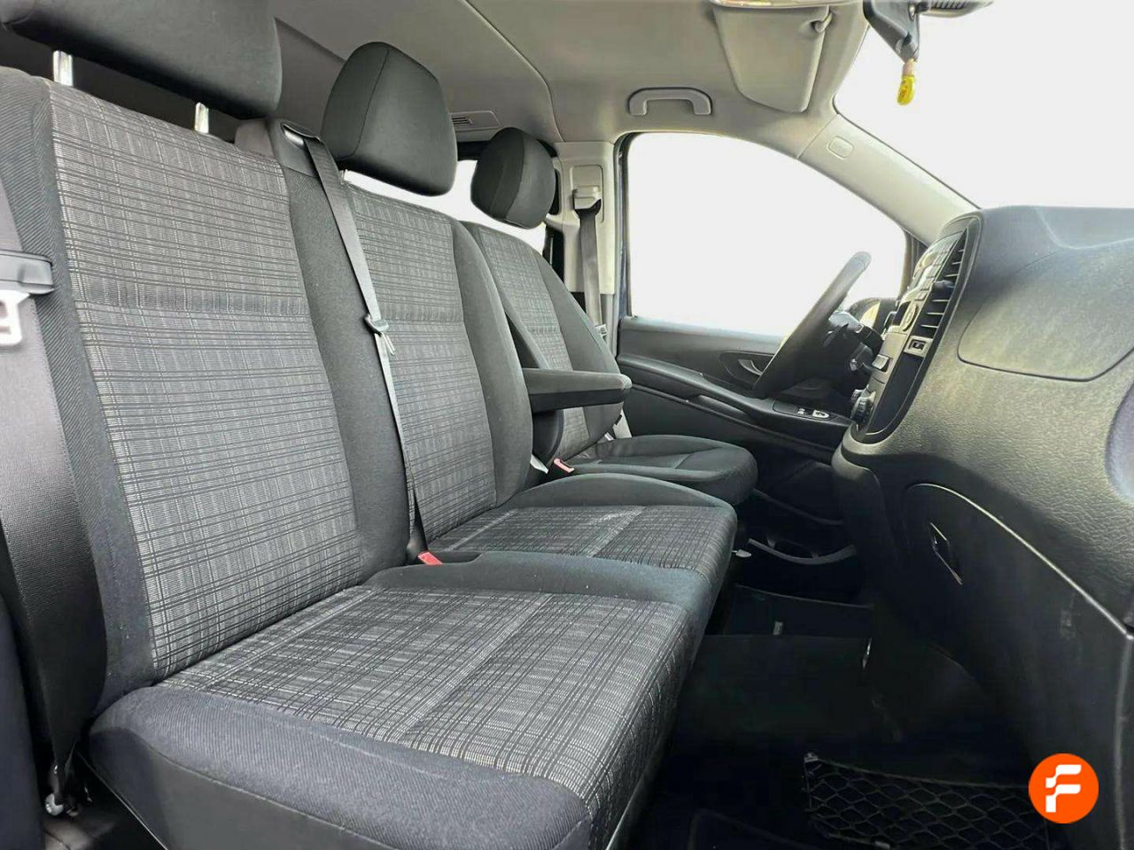 Foto Mercedes-Benz Vito 21