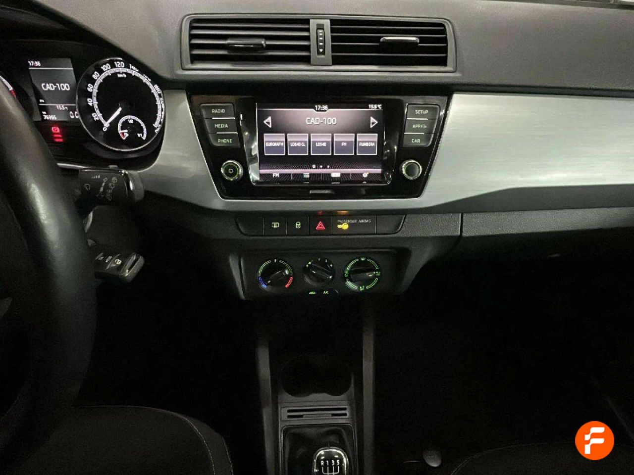 Foto Skoda Fabia 12