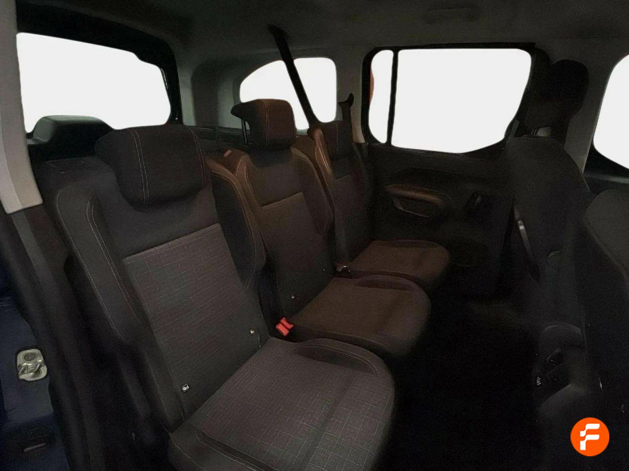 Foto Peugeot Rifter 15