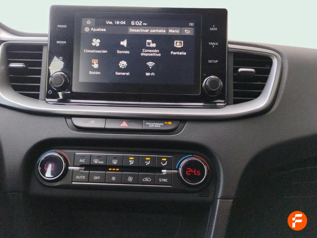 Foto Kia XCeed 12