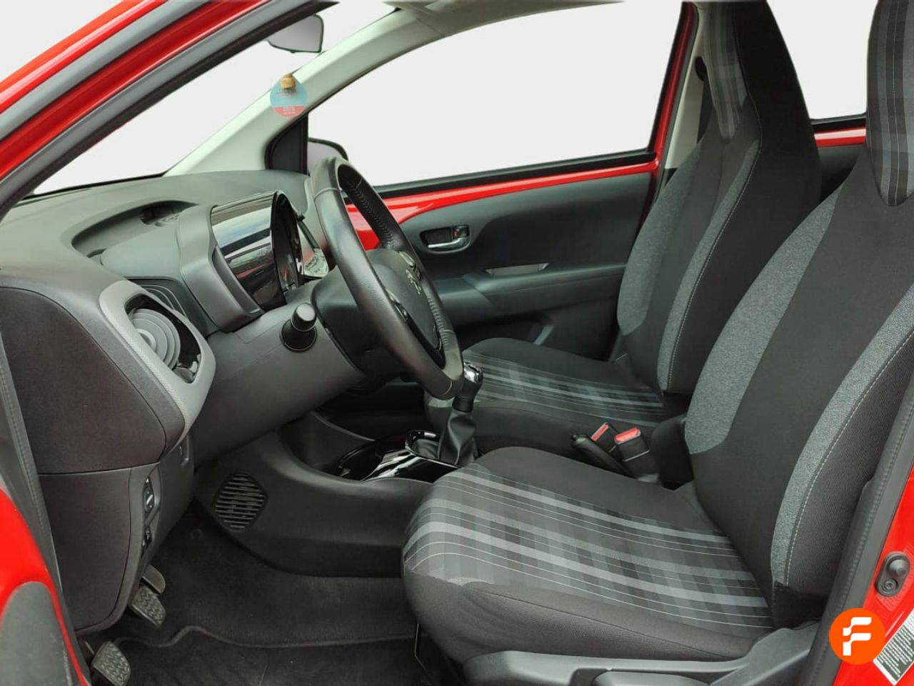Foto Peugeot 108 16