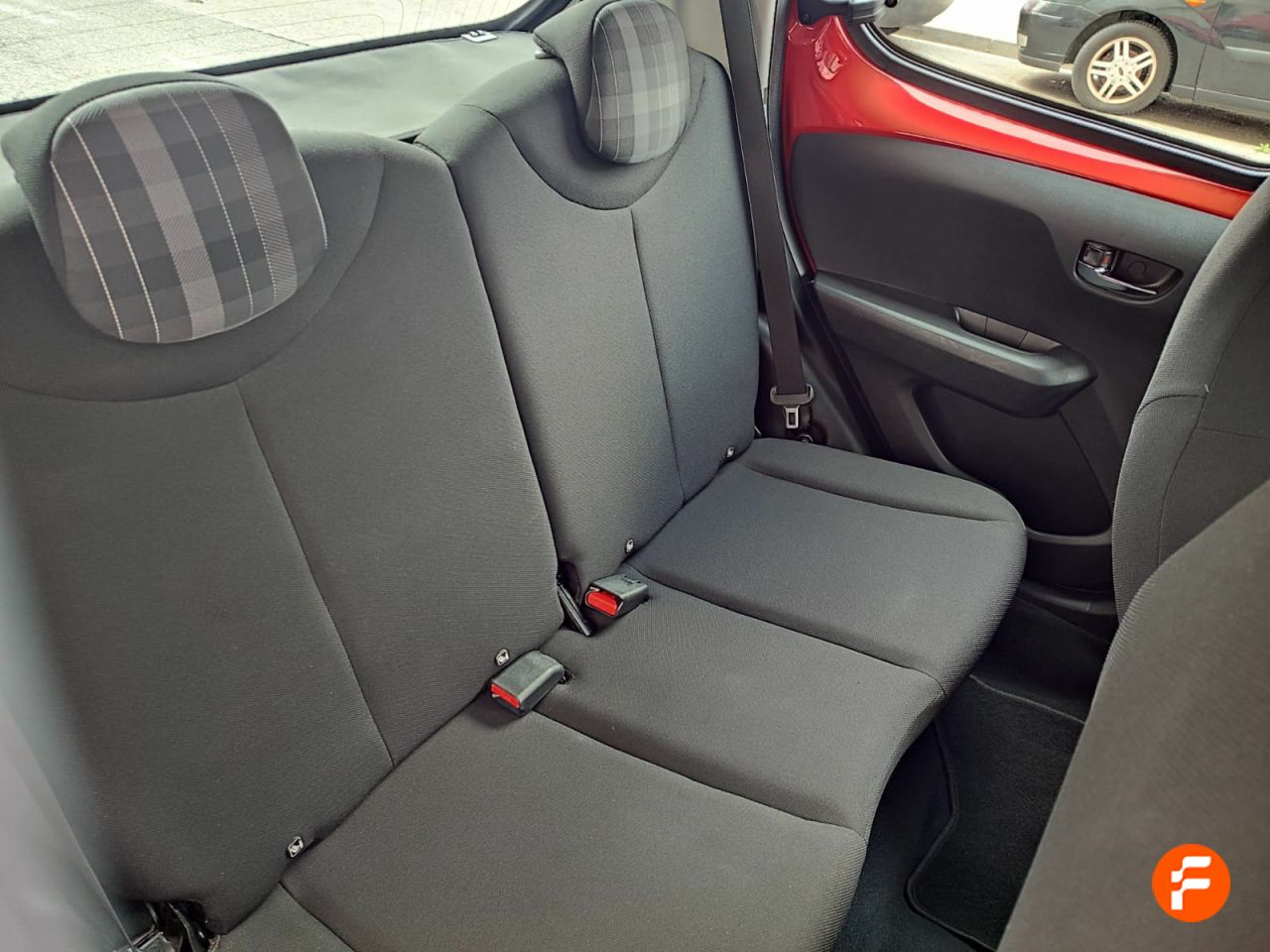 Foto Peugeot 108 18
