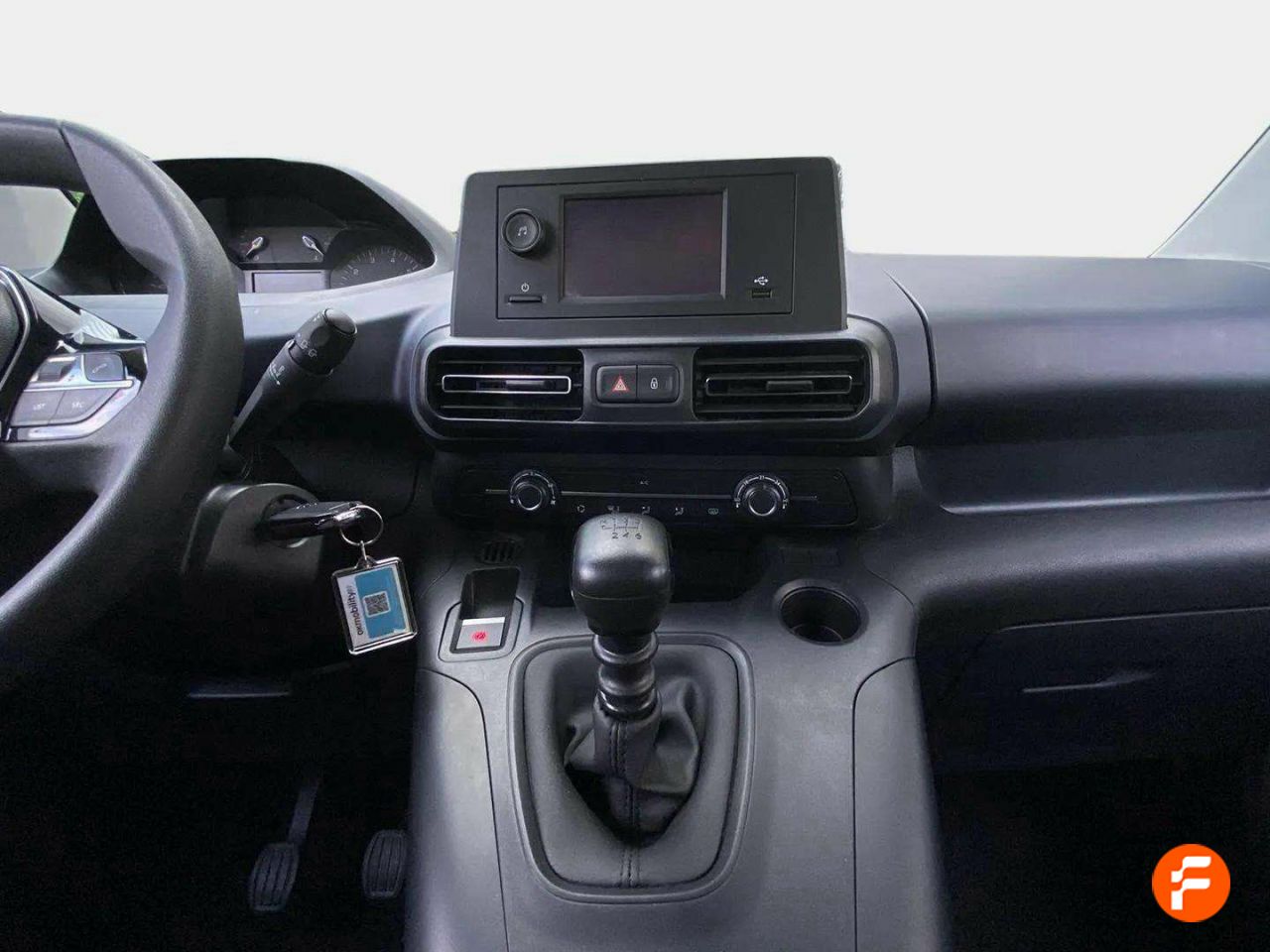 Foto Peugeot Rifter 12