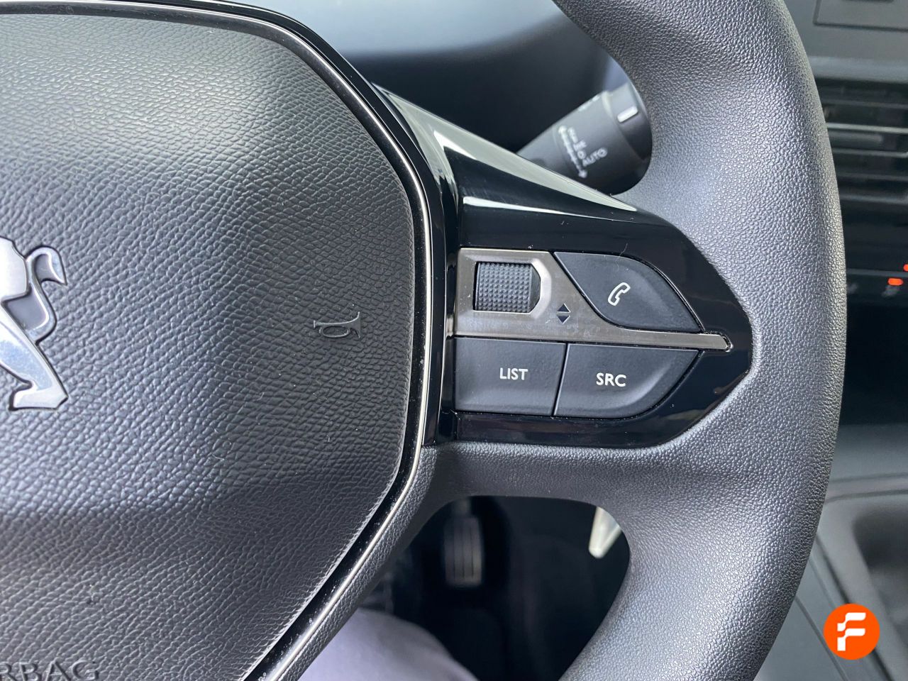 Foto Peugeot Rifter 17