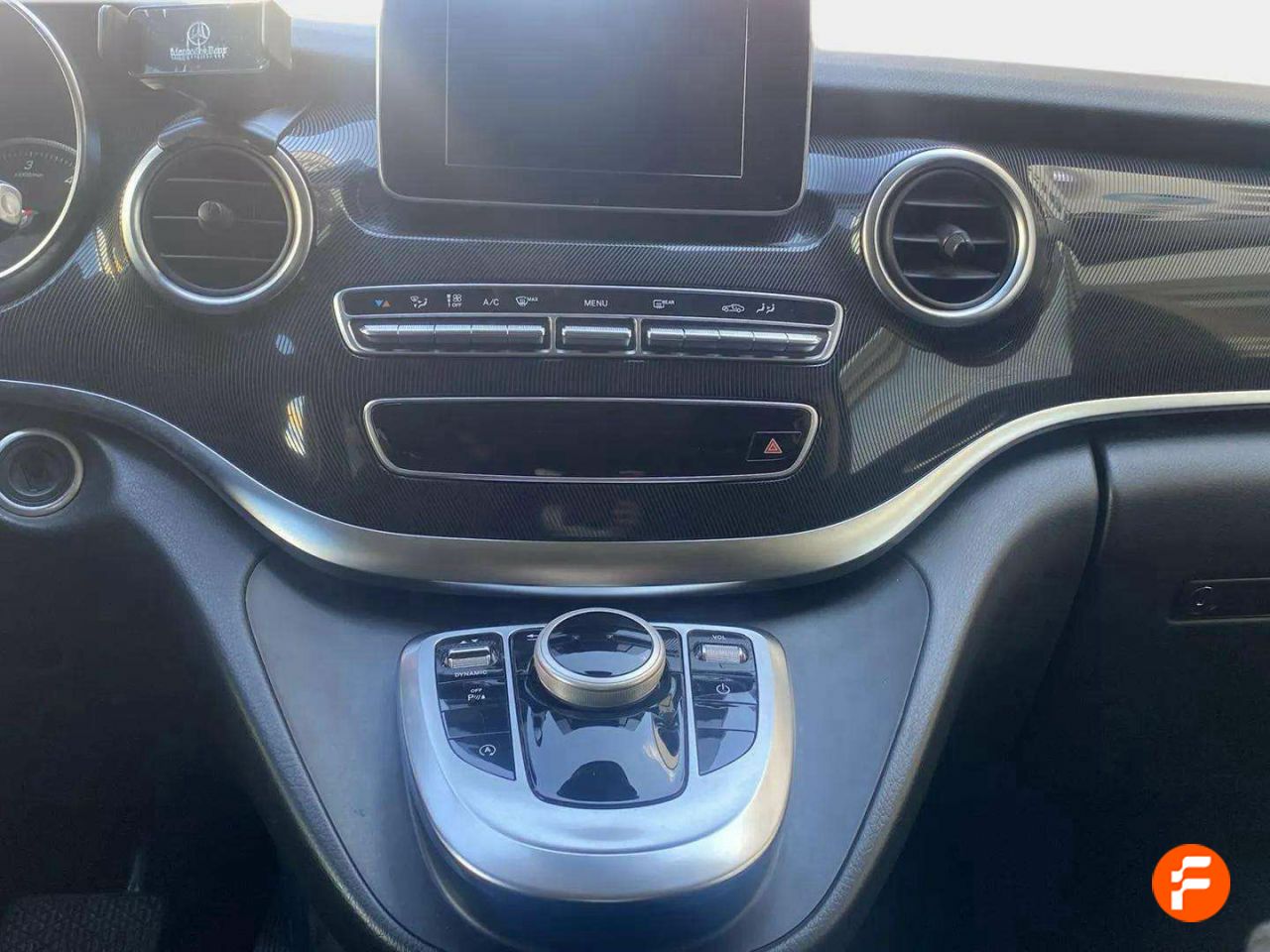Foto Mercedes-Benz Clase V 12