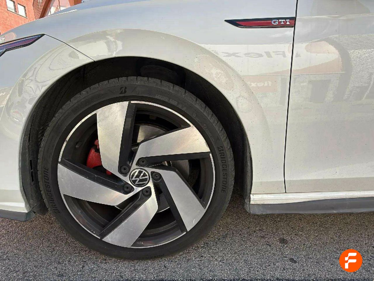 Foto Volkswagen Golf 21