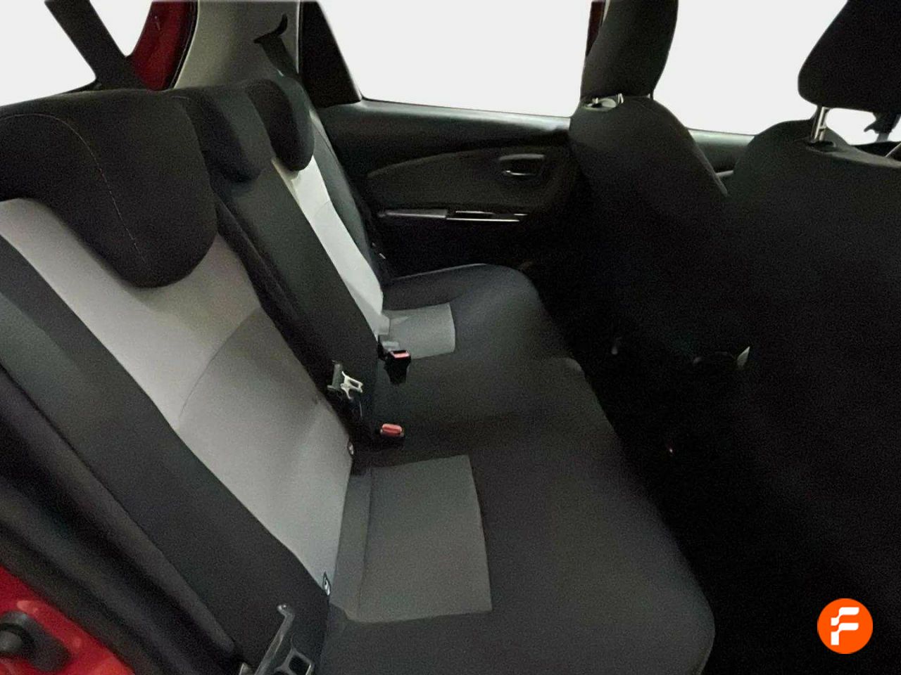 Foto Toyota Yaris 14