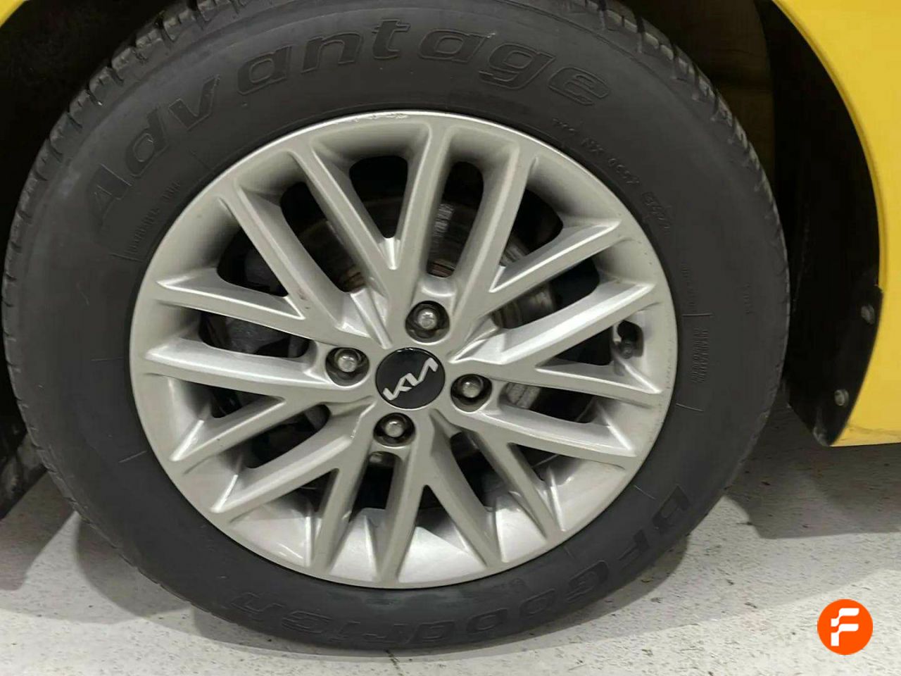 Foto Kia Rio 24