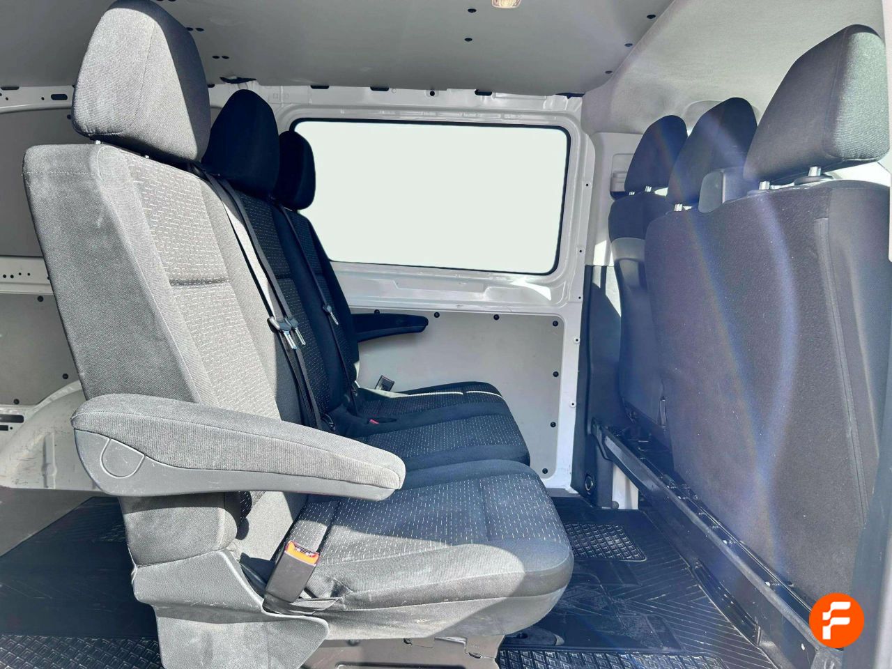 Foto Mercedes-Benz Vito 16