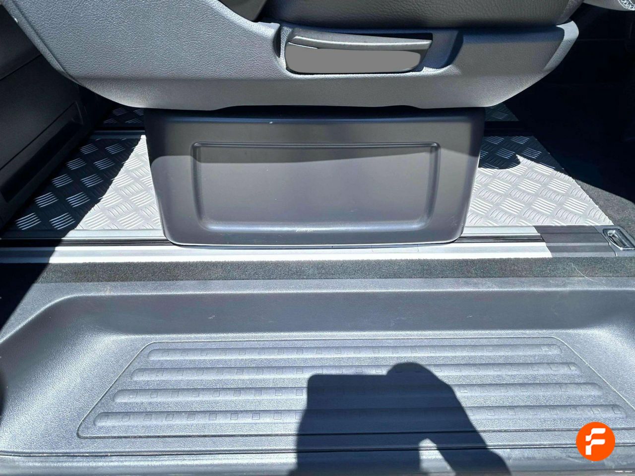 Foto Volkswagen Multivan 36