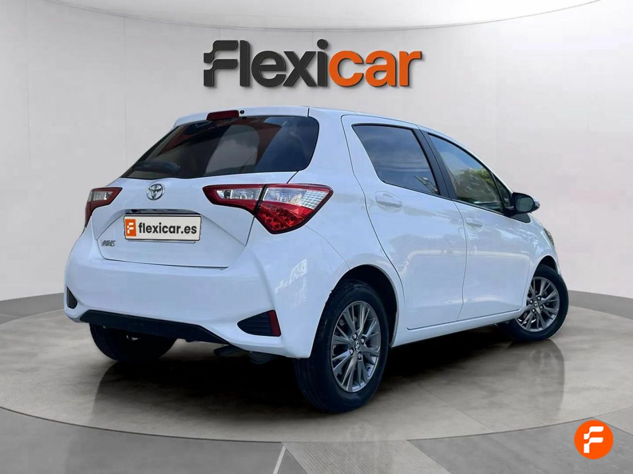 Foto Toyota Yaris 8
